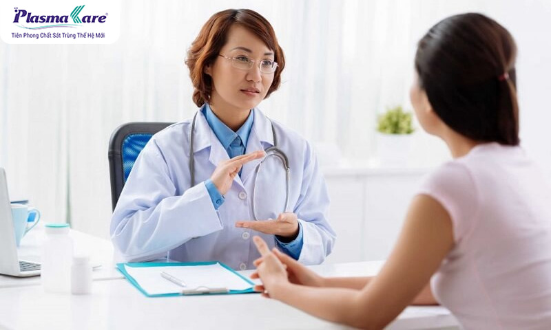 Bà bầu rửa vùng kín bằng nước muối sinh lý có tốt không?