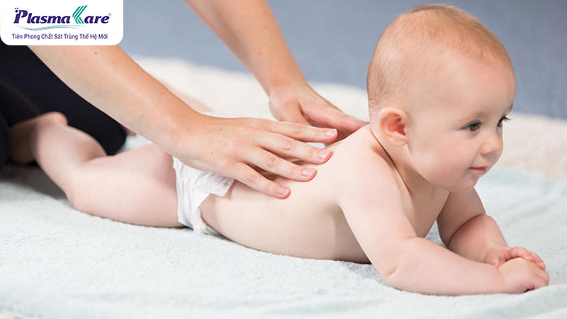 Trẻ bị nghẹt mũi về đêm: nguyên nhân, cách xử lý và phòng tránh.