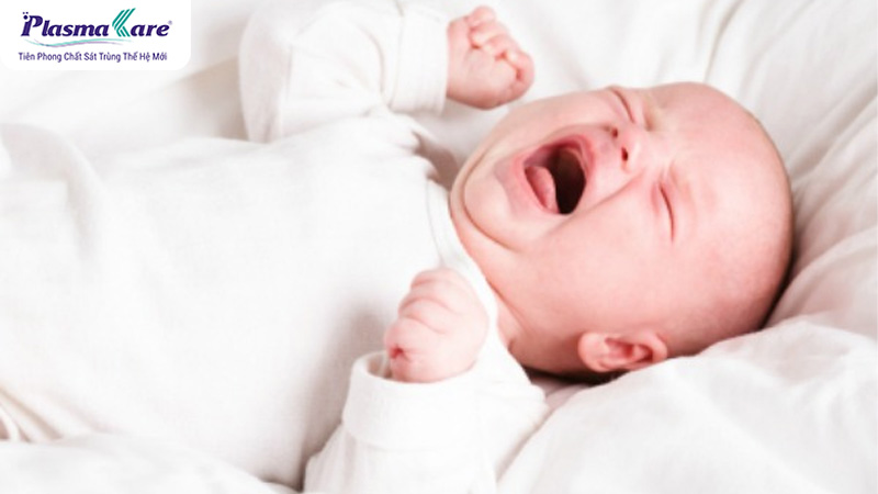 Lý do trẻ sơ sinh bị nghẹt mũi về đêm và cách chăm sóc các mẹ nên biết