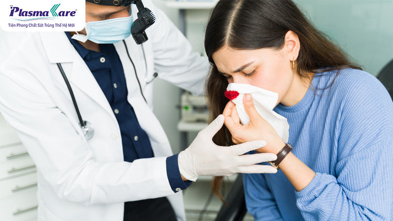 Nguyên nhân hắt xì, hỉ mũi ra máu và cách điều trị dứt điểm