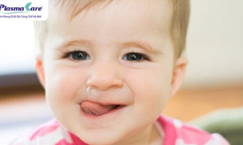 Nguyên nhân bé bị chảy nước mũi trong kéo dài và cách xử lý