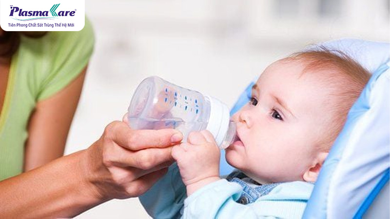 Nguyên nhân bé bị chảy nước mũi trong kéo dài và cách xử lý