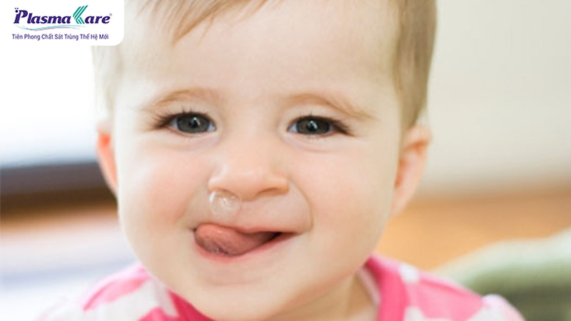 Nguyên nhân bé bị chảy nước mũi trong kéo dài và cách xử lý