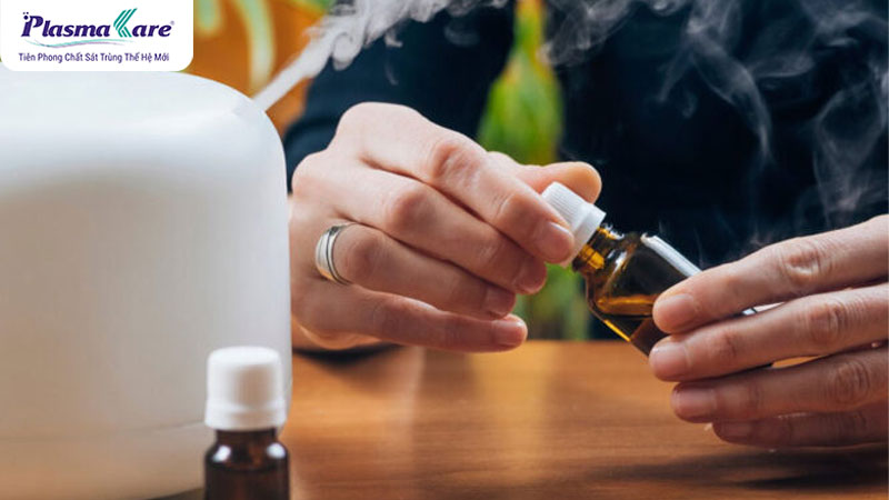 Cách dùng và công dụng dầu tràm trị nghẹt mũi cho trẻ sơ sinh