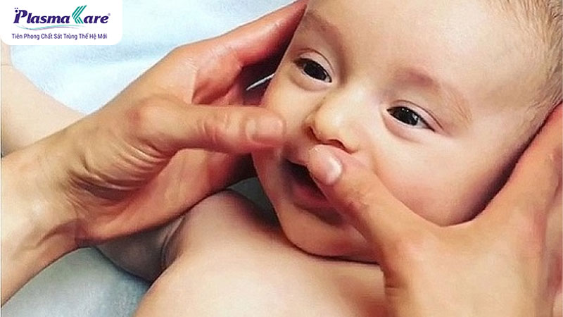 10+ mẹo hay và cách trị nghẹt mũi cho bé hiệu quả nhanh nhất