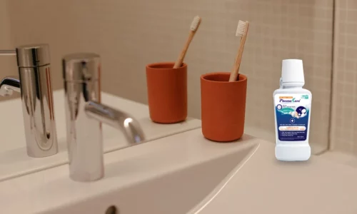 Súc họng-miệng PlasmaKare dùng sau khi chải răng trong vệ sinh răng miệng hằng ngày